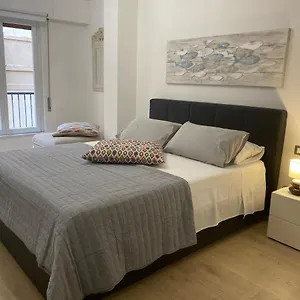 Appartamento Delle Palme Elegante Monolocale In Centro, Palermo