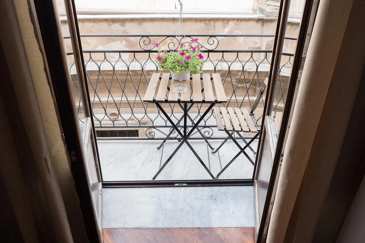 Centro Casa Monteleone Palermo 0*,  Włochy